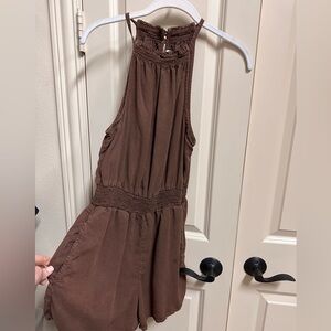 Bella Dahl size Medium romper with pockets